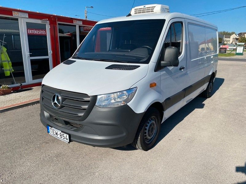 Mercedes-Benz Sprinter III Kasten FWD 211/215 CDI FWD L2 - Хладилен бус: снимка 2 Mercedes-Benz Sprinter III Kasten FWD 211/215 CDI FWD L2 - Хладилен бус: снимка 2