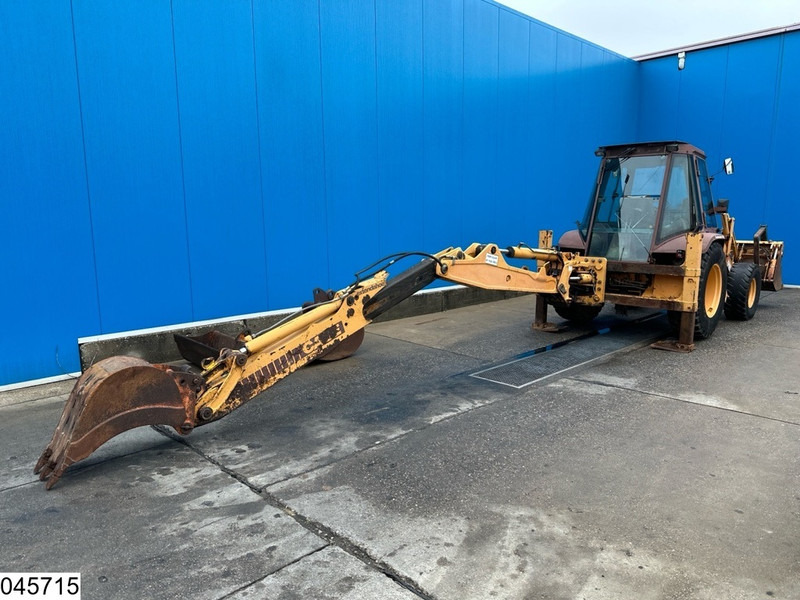 Case 580 K Turbo Case 580 Super K 4x4, 5703 Hours - Багер-товарач: снимка 2 Case 580 K Turbo Case 580 Super K 4x4, 5703 Hours - Багер-товарач: снимка 2