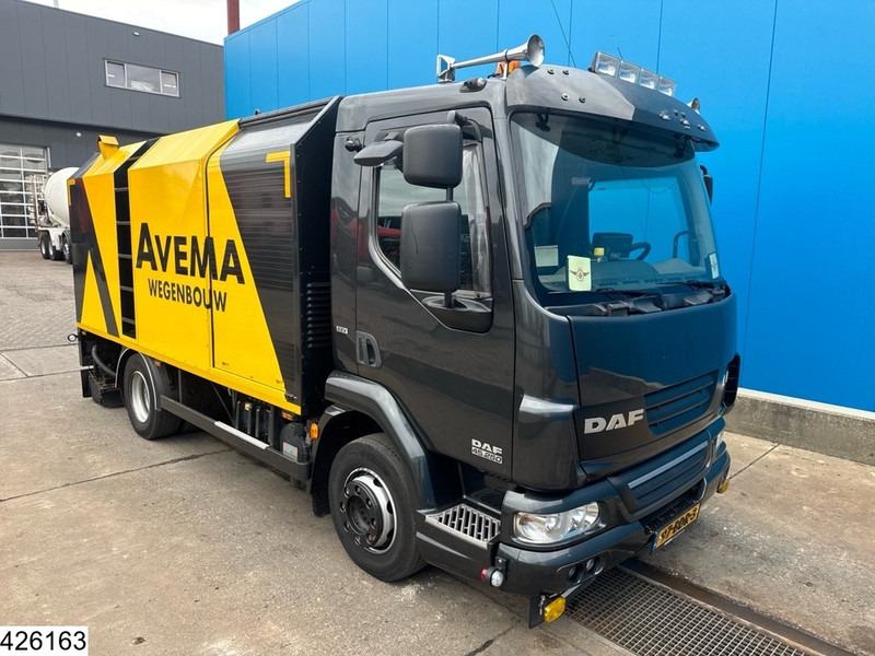 DAF LF45 250 EURO 5, Manual, Bitumen sprayer - Камион цистерна: снимка 3 DAF LF45 250 EURO 5, Manual, Bitumen sprayer - Камион цистерна: снимка 3