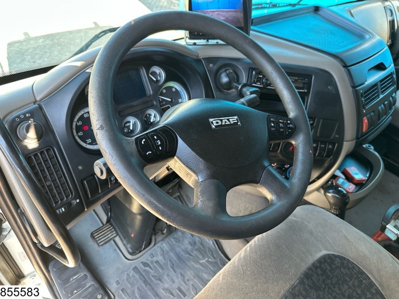 DAF XF 410 6x2, Fassi, Retarder, Remote - Бордови камион, Камион с кран: снимка 5 DAF XF 410 6x2, Fassi, Retarder, Remote - Бордови камион, Камион с кран: снимка 5