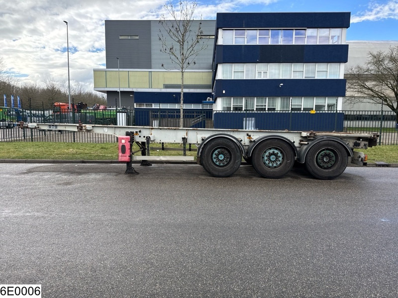 Fruehauf Chassis 20 / 30 ft - Контейнеровоз/ Сменна каросерия полуремарке: снимка 2 Fruehauf Chassis 20 / 30 ft - Контейнеровоз/ Сменна каросерия полуремарке: снимка 2