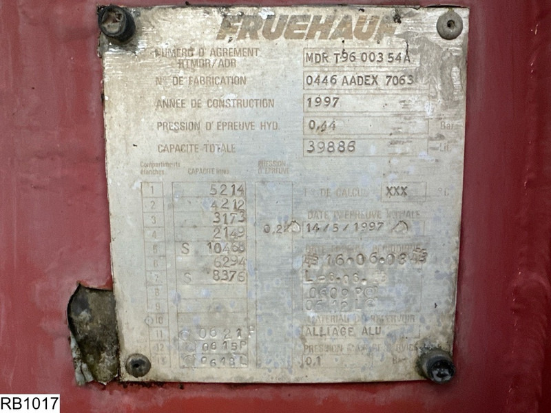 Fruehauf Fuel 39886 Liter, 7 Compartments - Полуремарке цистерна: снимка 4 Fruehauf Fuel 39886 Liter, 7 Compartments - Полуремарке цистерна: снимка 4