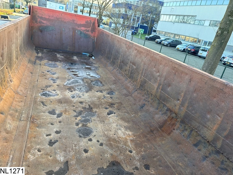 Самосвал полуремарке Fruehauf kipper 17 M3, Steel Suspension: снимка 9