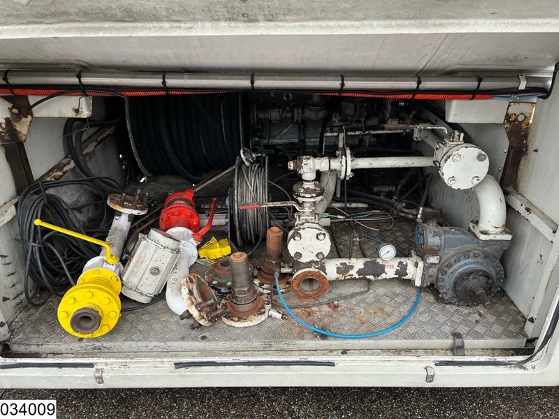 Guhur Gas 49300 liter, LPG GPL Butane gas, 1 Comp - Полуремарке цистерна: снимка 4 Guhur Gas 49300 liter, LPG GPL Butane gas, 1 Comp - Полуремарке цистерна: снимка 4