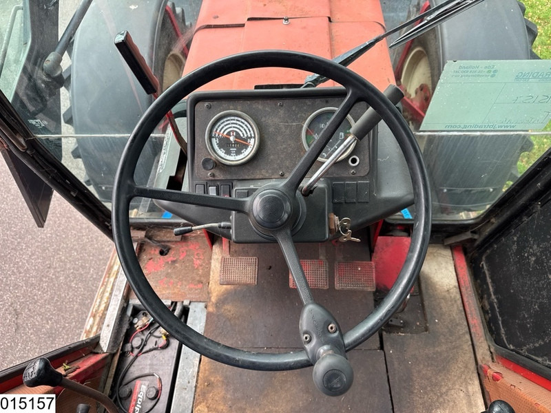 Трактор International 955A: снимка 11 Трактор International 955A: снимка 11