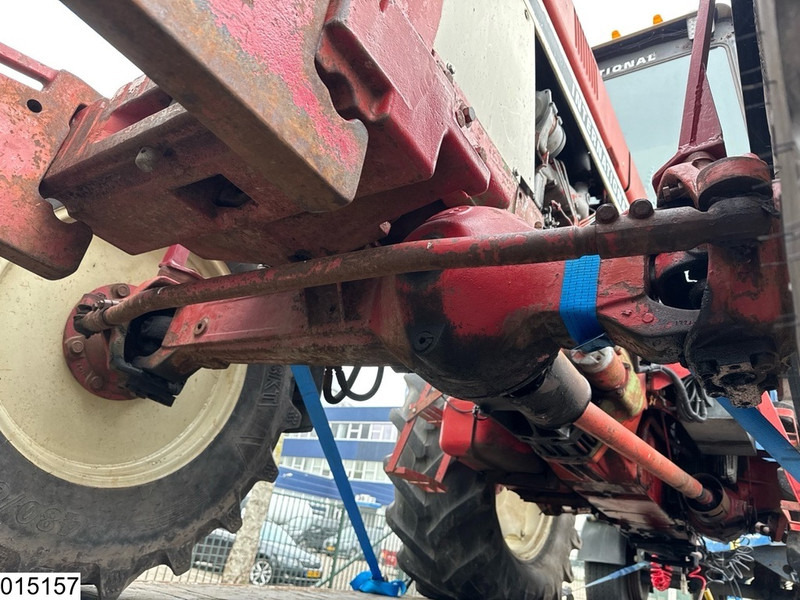 Трактор International 955A: снимка 14 Трактор International 955A: снимка 14