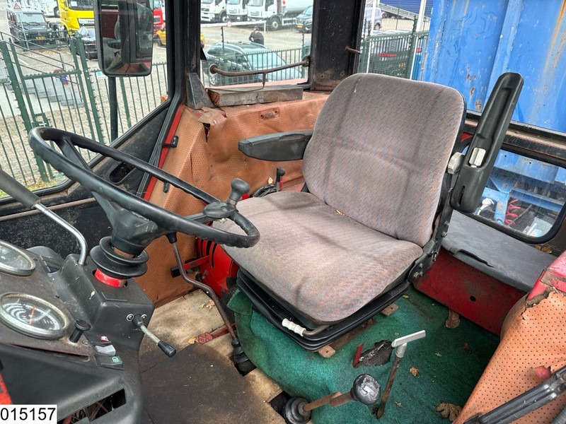 Трактор International 955A: снимка 9 Трактор International 955A: снимка 9