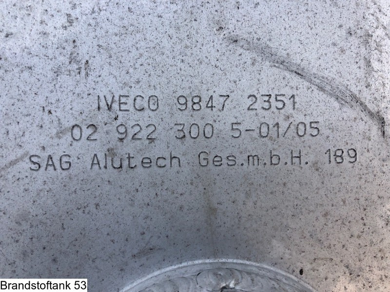 Iveco B 0.74 x D 0.65 x H 0.62 = 300 Liter - Резервоар за гориво: снимка 2 Iveco B 0.74 x D 0.65 x H 0.62 = 300 Liter - Резервоар за гориво: снимка 2