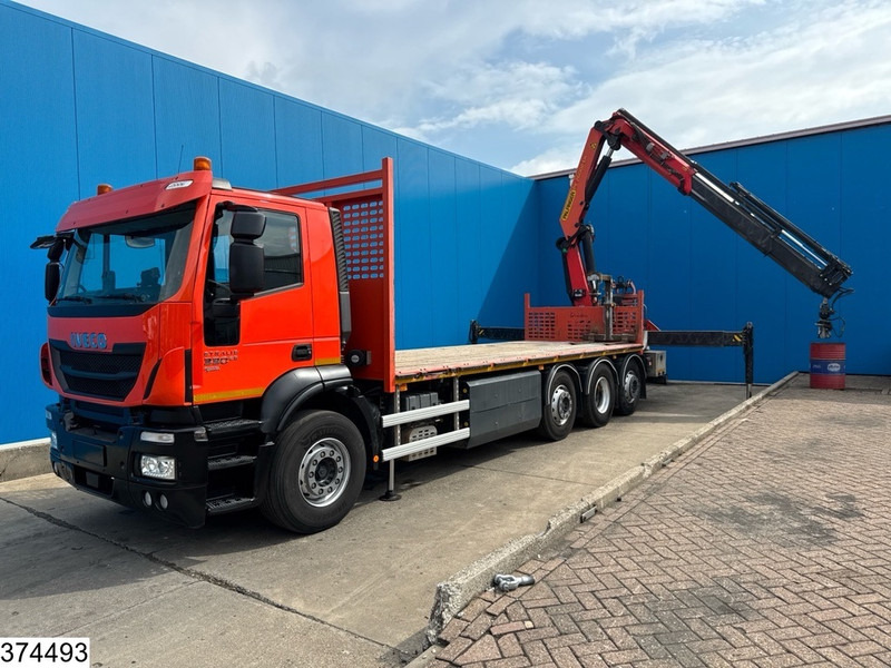Iveco Stralis 330 CNG 8x2, CNG, Palfinger, Remote, 92.000KM - Бордови камион, Камион с кран: снимка 2 Iveco Stralis 330 CNG 8x2, CNG, Palfinger, Remote, 92.000KM - Бордови камион, Камион с кран: снимка 2