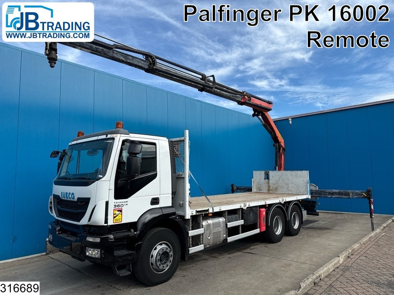 Iveco Trakker 360 6x4, EURO 6, Palfinger, Remote - Бордови камион, Камион с кран: снимка 1 Iveco Trakker 360 6x4, EURO 6, Palfinger, Remote - Бордови камион, Камион с кран: снимка 1