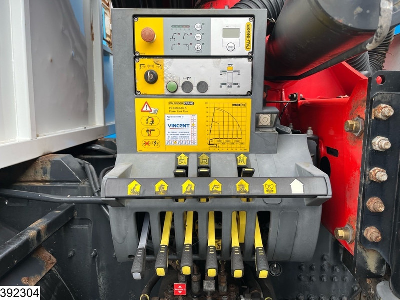 Iveco Trakker 360 8x4, EURO 6, Retarder, Palfinger - Бордови камион, Камион с кран: снимка 4 Iveco Trakker 360 8x4, EURO 6, Retarder, Palfinger - Бордови камион, Камион с кран: снимка 4