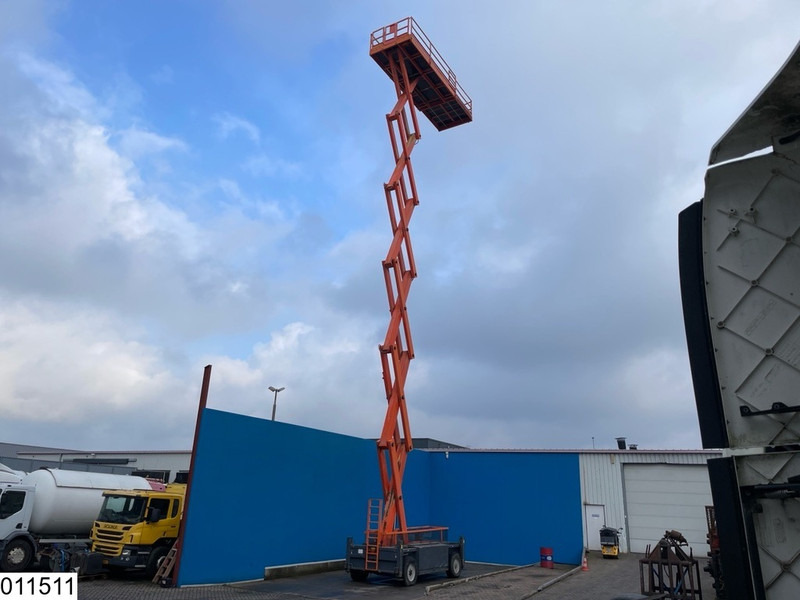 JLG 245-25 24.5M, 750KG, 4160h - Ножична работна платформа: снимка 5 JLG 245-25 24.5M, 750KG, 4160h - Ножична работна платформа: снимка 5