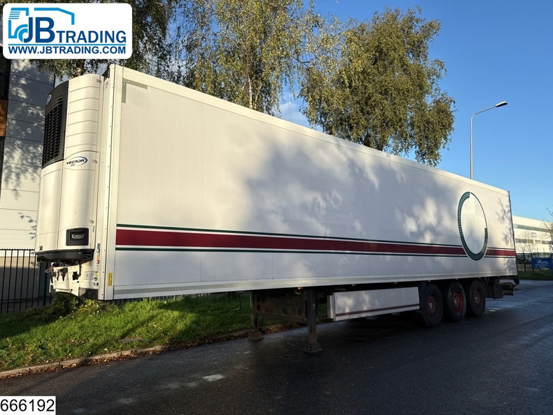 Krone Koel vries Carrier Vector 1350 - Рефрижератор полуремарке: снимка 1 Krone Koel vries Carrier Vector 1350 - Рефрижератор полуремарке: снимка 1