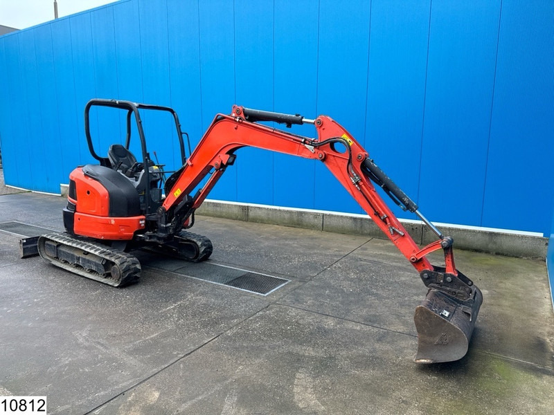 Kubota U 36 17,8 kW, 1.794 hours - Мини багер: снимка 3 Kubota U 36 17,8 kW, 1.794 hours - Мини багер: снимка 3