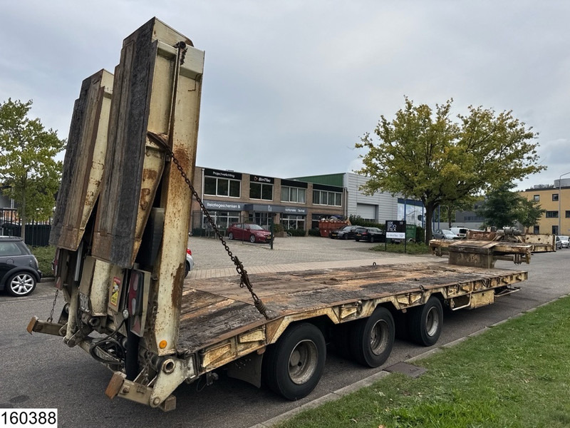 Louault Lowbed 34,000 kg, Steering axle, Hydraulic, Winch - Нискорамна площадка полуремарке: снимка 5 Louault Lowbed 34,000 kg, Steering axle, Hydraulic, Winch - Нискорамна площадка полуремарке: снимка 5