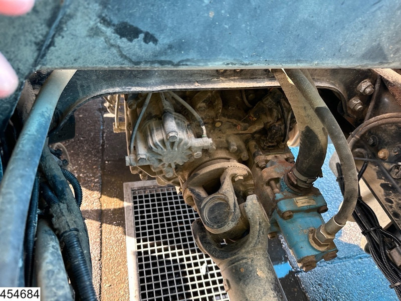 MAN TGA 26 390 6x4, Manual, Steel suspension - Самосвал камион: снимка 5 MAN TGA 26 390 6x4, Manual, Steel suspension - Самосвал камион: снимка 5