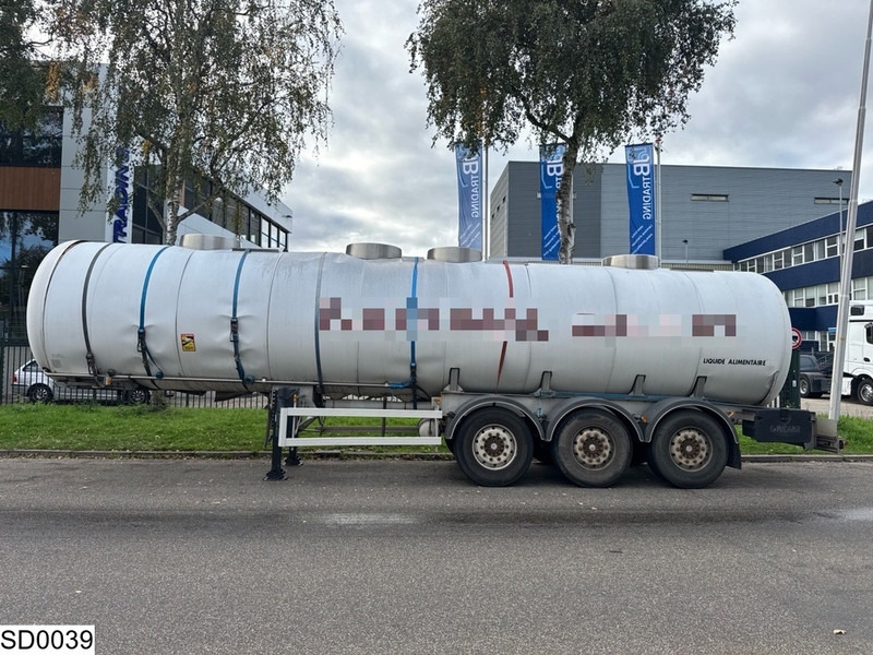 Magyar Chemie 32000 Liter - Полуремарке цистерна: снимка 2 Magyar Chemie 32000 Liter - Полуремарке цистерна: снимка 2