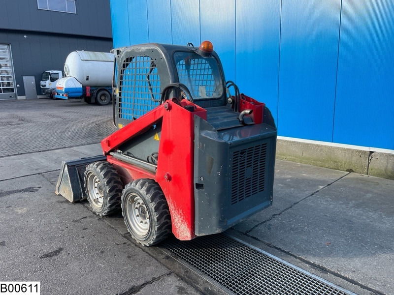 Neuson 501 S 510KG, 3.5M, 2417h - Колесен товарач: снимка 4 Neuson 501 S 510KG, 3.5M, 2417h - Колесен товарач: снимка 4