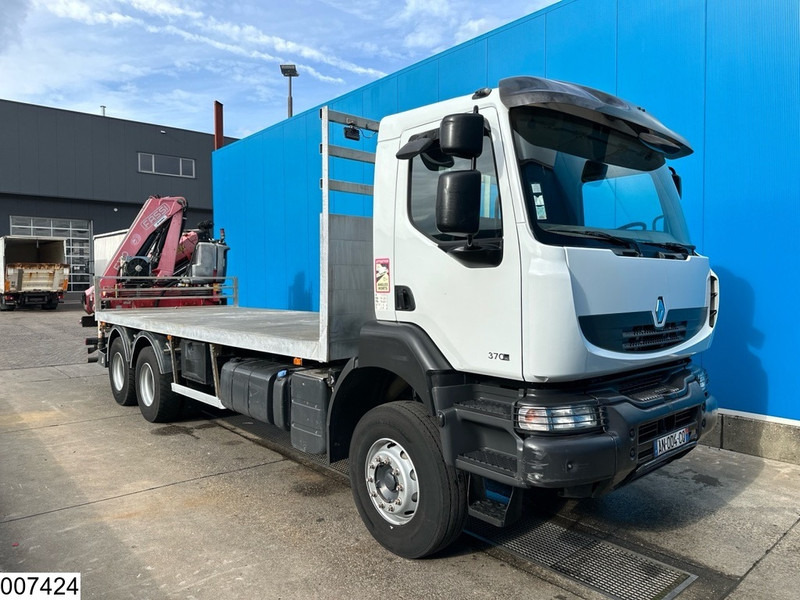 Renault Kerax 370 Dxi 6x4, EURO 4, Fassi - Бордови камион, Камион с кран: снимка 3 Renault Kerax 370 Dxi 6x4, EURO 4, Fassi - Бордови камион, Камион с кран: снимка 3