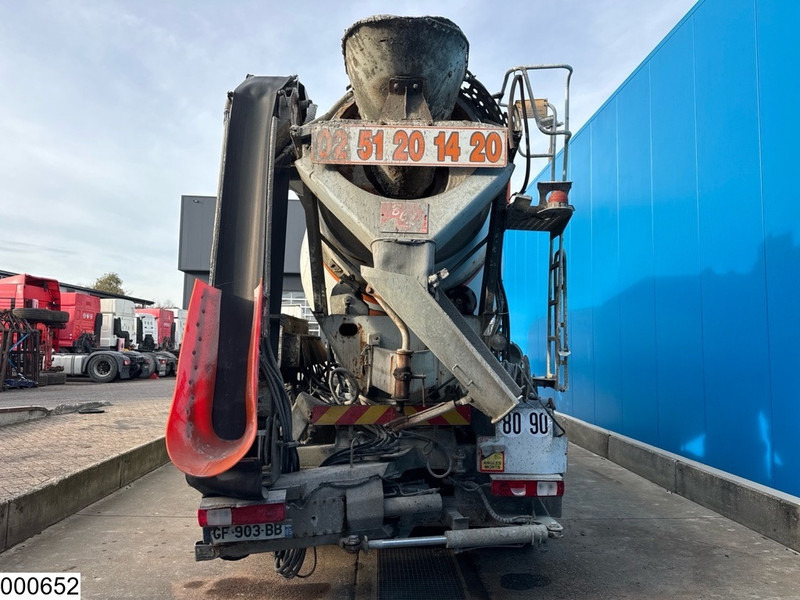 Renault Kerax 410 Dxi 8x4, Cifa, 9m3, Remote - Бетоновоз: снимка 4 Renault Kerax 410 Dxi 8x4, Cifa, 9m3, Remote - Бетоновоз: снимка 4