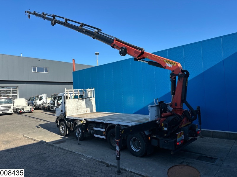 Renault Kerax 430 Dxi 8x4, EURO 5, Palfinger, Remote, Steel suspenion - Бордови камион, Камион с кран: снимка 4 Renault Kerax 430 Dxi 8x4, EURO 5, Palfinger, Remote, Steel suspenion - Бордови камион, Камион с кран: снимка 4