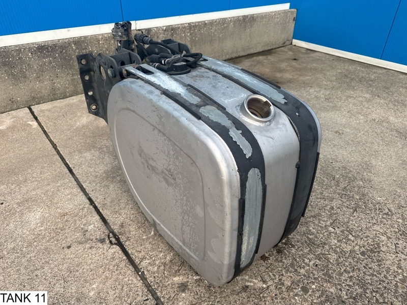 Universeel AdBlue Tank - Резервоар за гориво: снимка 3 Universeel AdBlue Tank - Резервоар за гориво: снимка 3