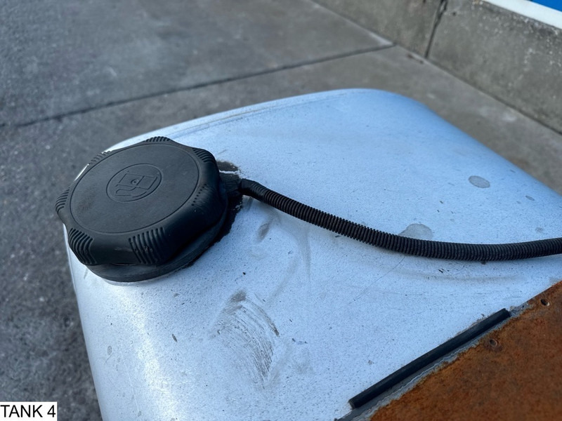 Universeel Brandstoftank - Резервоар за гориво за Камион: снимка 4 Universeel Brandstoftank - Резервоар за гориво за Камион: снимка 4