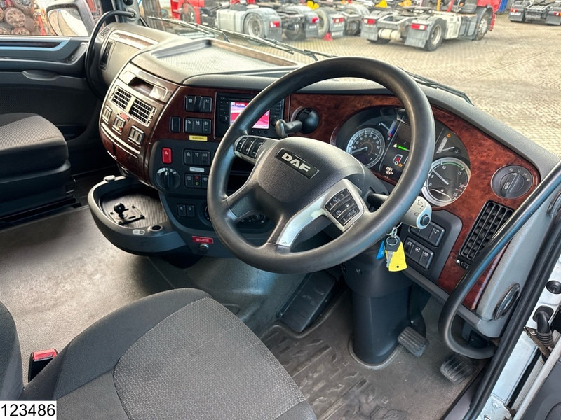 DAF XF 460 6x2, EURO 6, RHD, PTO, ACC - Влекач: снимка 5 DAF XF 460 6x2, EURO 6, RHD, PTO, ACC - Влекач: снимка 5