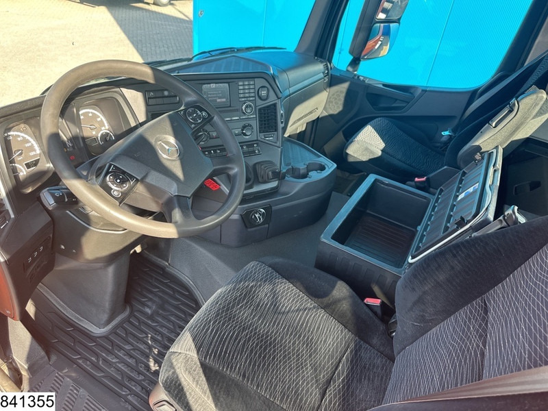 Лизинг на Mercedes-Benz Arocs 2648 6x4, EURO 6, Hydraulic, Retarder Mercedes-Benz Arocs 2648 6x4, EURO 6, Hydraulic, Retarder: снимка 8