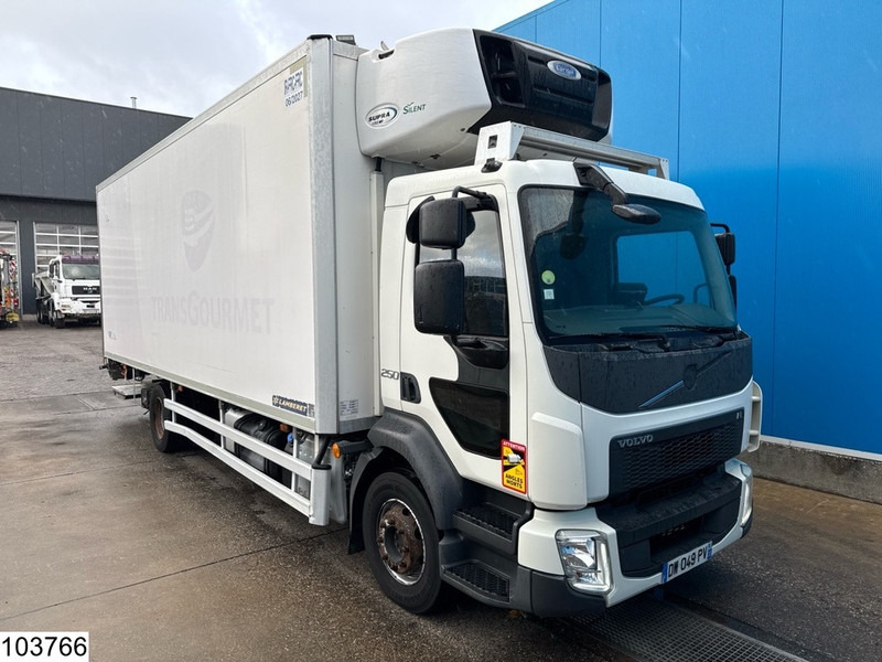Volvo FL 250 EURO 6, Dhollandia, Carrier, 3 Compartments - Рефрижератор камион: снимка 3 Volvo FL 250 EURO 6, Dhollandia, Carrier, 3 Compartments - Рефрижератор камион: снимка 3