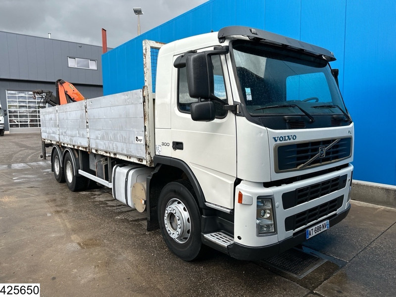 Volvo FM 300 6 X 2, Manual, Steel suspension, Palfinger - Бордови камион, Камион с кран: снимка 3 Volvo FM 300 6 X 2, Manual, Steel suspension, Palfinger - Бордови камион, Камион с кран: снимка 3