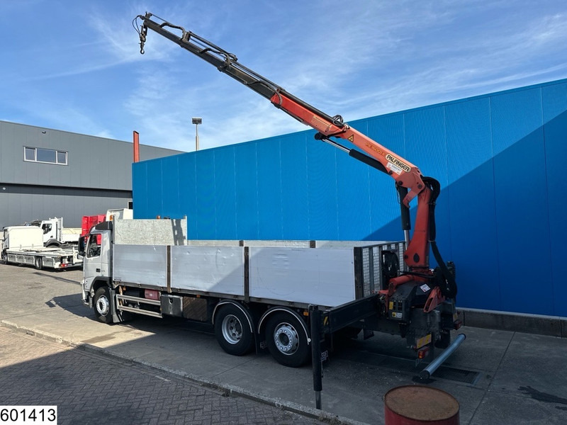 Volvo FM 370 6X2, EURO 5, Palfinger, Remote - Бордови камион, Камион с кран: снимка 4 Volvo FM 370 6X2, EURO 5, Palfinger, Remote - Бордови камион, Камион с кран: снимка 4