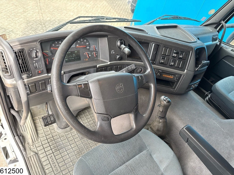 Volvo FM 370 EURO 5, Manual - Камион с брезент: снимка 5 Volvo FM 370 EURO 5, Manual - Камион с брезент: снимка 5