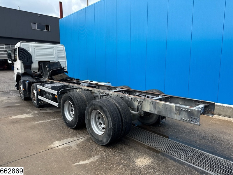 Volvo FM 410 8x4, EURO 5, PTO - Шаси кабина: снимка 4 Volvo FM 410 8x4, EURO 5, PTO - Шаси кабина: снимка 4