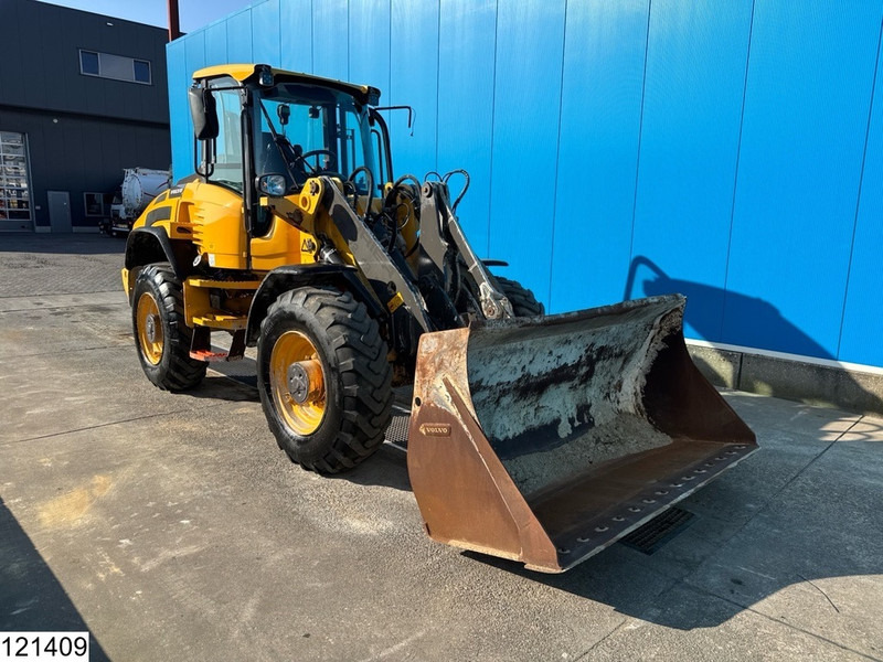 Volvo L45h 8670KG, 4750MM lifting height, 75KW - Колесен товарач: снимка 4 Volvo L45h 8670KG, 4750MM lifting height, 75KW - Колесен товарач: снимка 4