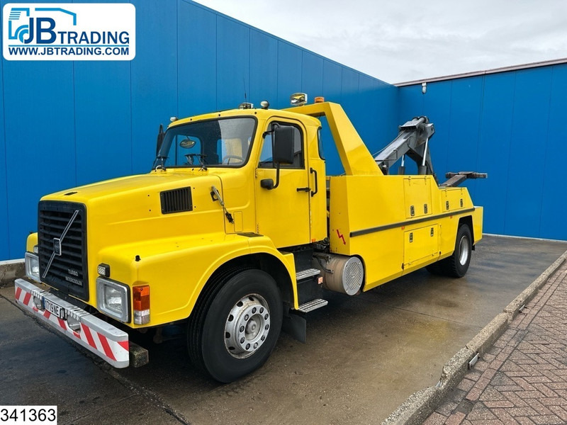 Volvo N 10 Wrecker, Steel suspension - Камион с кран: снимка 1 Volvo N 10 Wrecker, Steel suspension - Камион с кран: снимка 1