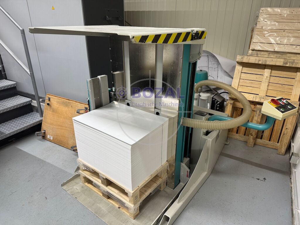 RACHNER R800 PA/R+S - Машина за обръщане на купчини: снимка 1 RACHNER R800 PA/R+S - Машина за обръщане на купчини: снимка 1