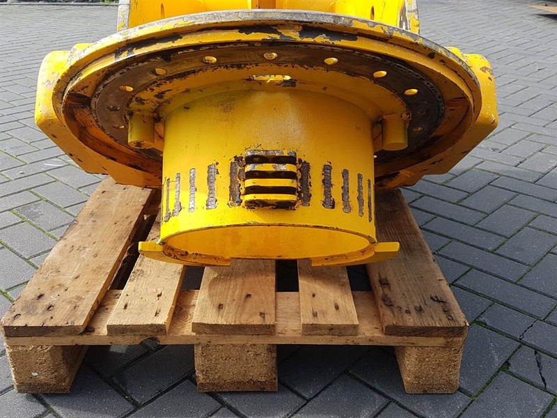 Ahlmann 4182022O - Рама/ Шаси за Строителна техника: снимка 5 Ahlmann 4182022O - Рама/ Шаси за Строителна техника: снимка 5