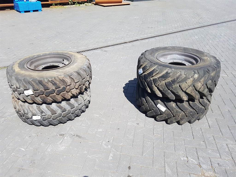 Ahlmann AS50-Solideal 12.5-18-Dunlop 12.5R18-Tire/Reifen - Гуми и джанти за Строителна техника: снимка 1 Ahlmann AS50-Solideal 12.5-18-Dunlop 12.5R18-Tire/Reifen - Гуми и джанти за Строителна техника: снимка 1