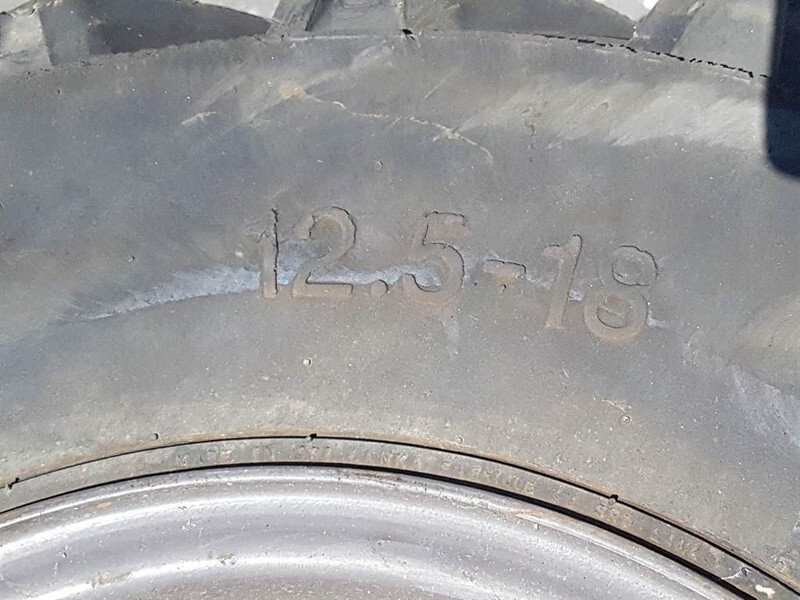 Ahlmann AS50-Solideal 12.5-18-Dunlop 12.5R18-Tire/Reifen - Гуми и джанти за Строителна техника: снимка 5 Ahlmann AS50-Solideal 12.5-18-Dunlop 12.5R18-Tire/Reifen - Гуми и джанти за Строителна техника: снимка 5