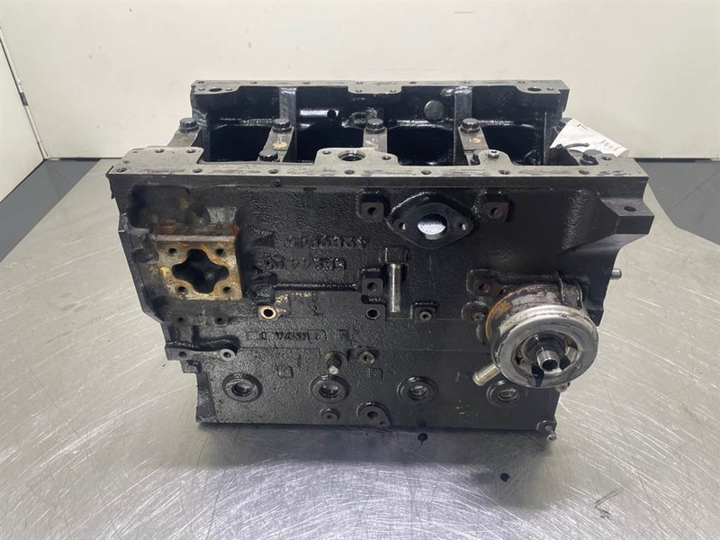 Ahlmann AS900-Cummins B3.3T-4989845-Crankcase/Unterblock - Двигател за Строителна техника: снимка 5 Ahlmann AS900-Cummins B3.3T-4989845-Crankcase/Unterblock - Двигател за Строителна техника: снимка 5