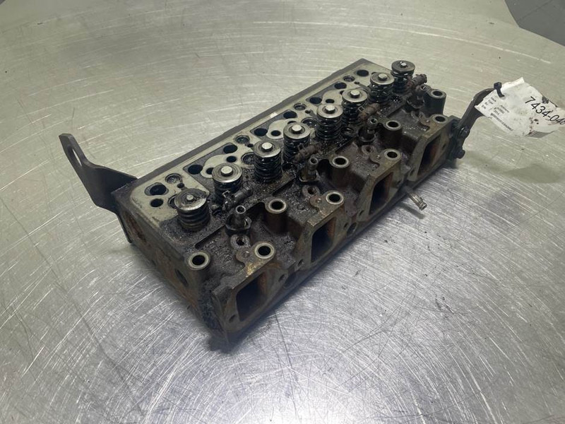 Ahlmann AS900-Cummins B3.3T-Cylinder head/Zylinderköpf - Двигател за Строителна техника: снимка 2 Ahlmann AS900-Cummins B3.3T-Cylinder head/Zylinderköpf - Двигател за Строителна техника: снимка 2