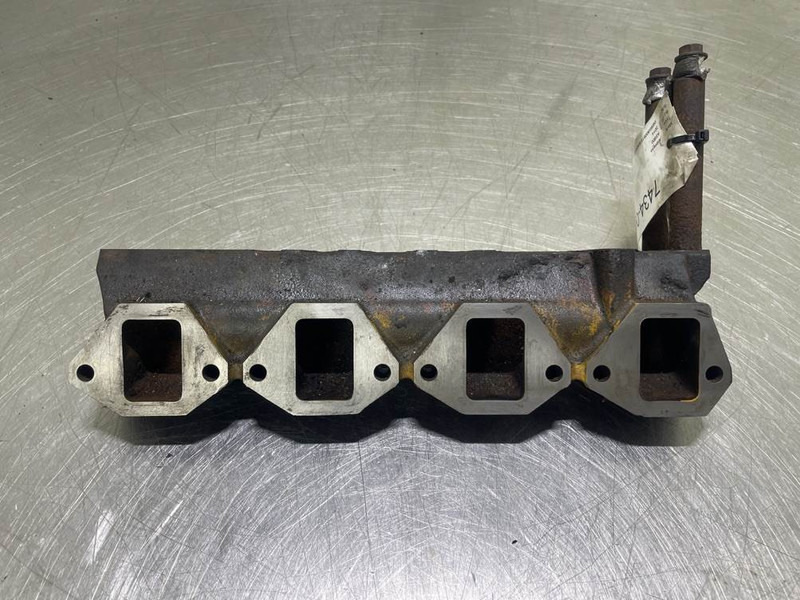 Ahlmann AS900-Cummins B3.3T-Intake-exhaust manifold - Двигател за Строителна техника: снимка 2 Ahlmann AS900-Cummins B3.3T-Intake-exhaust manifold - Двигател за Строителна техника: снимка 2