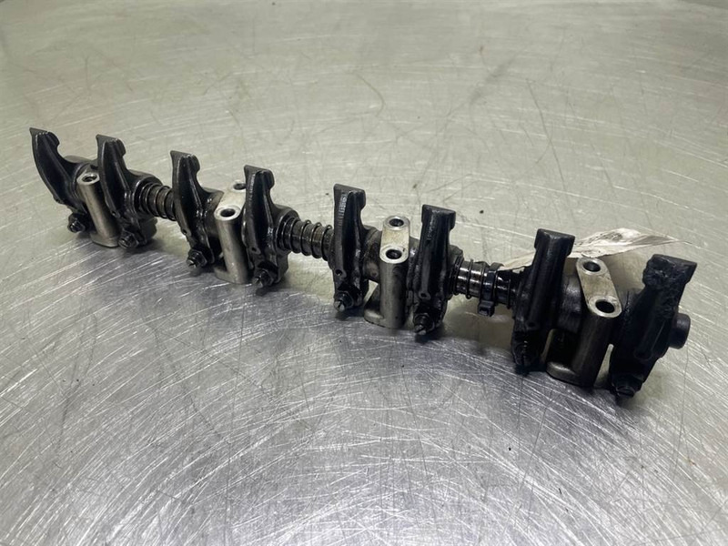 Ahlmann AS900-Cummins B3.3T-Rocker arm assembly - Двигател за Строителна техника: снимка 4 Ahlmann AS900-Cummins B3.3T-Rocker arm assembly - Двигател за Строителна техника: снимка 4