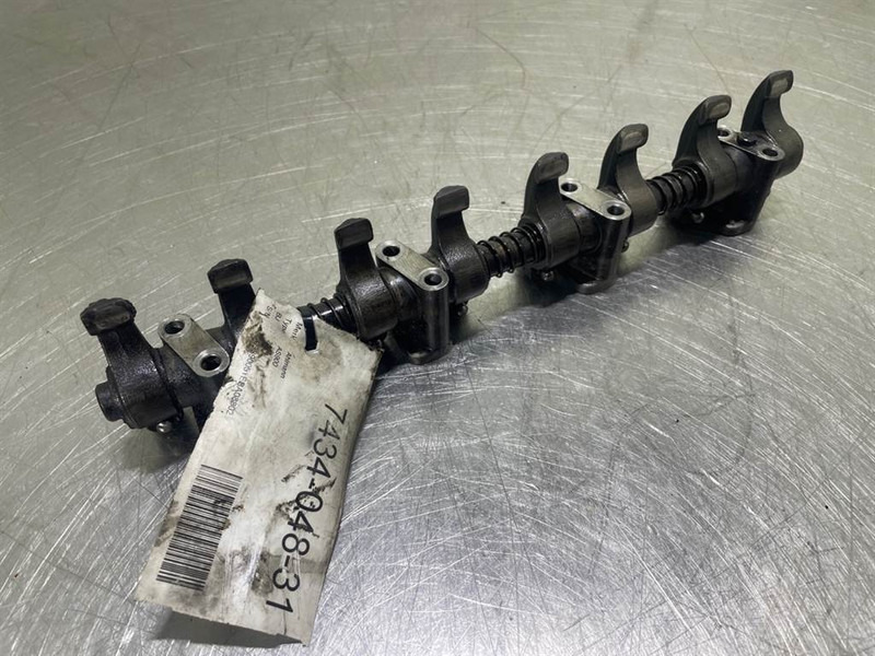 Ahlmann AS900-Cummins B3.3T-Rocker arm assembly - Двигател за Строителна техника: снимка 1 Ahlmann AS900-Cummins B3.3T-Rocker arm assembly - Двигател за Строителна техника: снимка 1