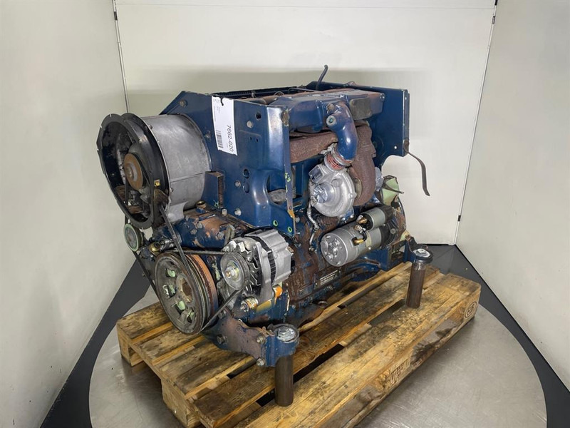 Ahlmann AZ10-Deutz BF4L913T-Engine/Motor - Двигател за Строителна техника: снимка 4 Ahlmann AZ10-Deutz BF4L913T-Engine/Motor - Двигател за Строителна техника: снимка 4