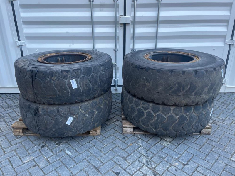 Ahlmann AZ14-BKT 17.5R25-Tire/Reifen/Band - Гуми и джанти за Строителна техника: снимка 1 Ahlmann AZ14-BKT 17.5R25-Tire/Reifen/Band - Гуми и джанти за Строителна техника: снимка 1