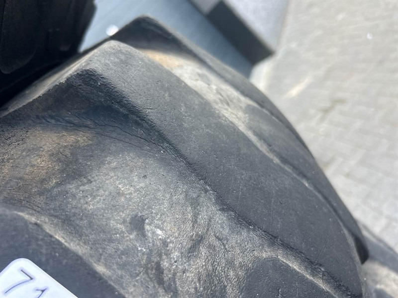 Ahlmann AZ14-CEAT 17.5-25-Tire/Reifen/Band - Гуми и джанти за Строителна техника: снимка 2 Ahlmann AZ14-CEAT 17.5-25-Tire/Reifen/Band - Гуми и джанти за Строителна техника: снимка 2