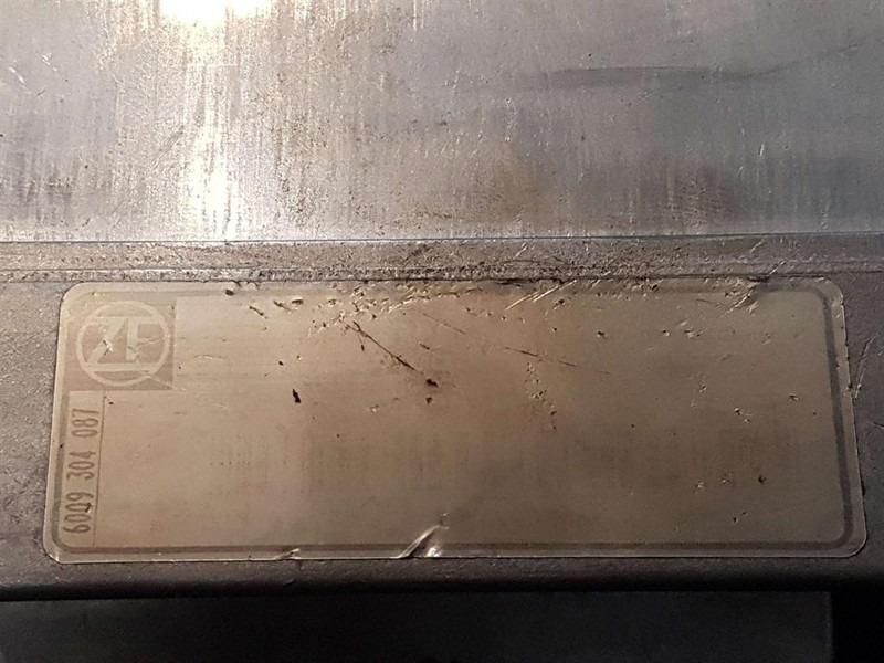 Ahlmann AZ14-ZF 6009304087-Switch kabinet/Schaltschrank - Електрическа система за Строителна техника: снимка 4 Ahlmann AZ14-ZF 6009304087-Switch kabinet/Schaltschrank - Електрическа система за Строителна техника: снимка 4