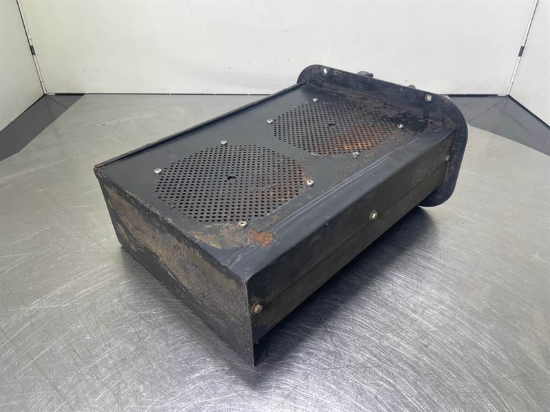Рама/ Шаси за Строителна техника Ahlmann AZ150-4184898A-Airco condenser/Klimakondensator: снимка 7